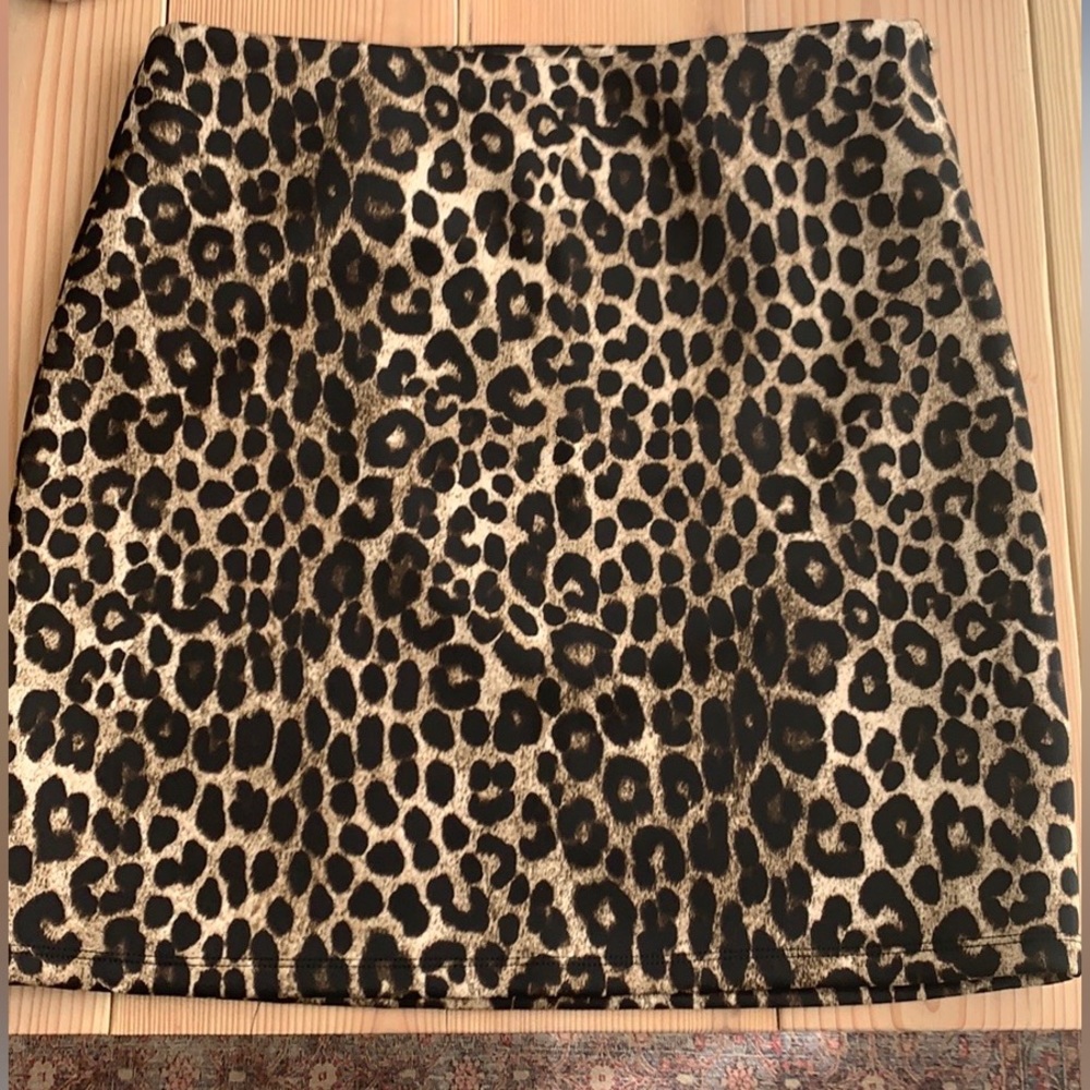 NWT Michael Kors Leopard Mini-skirt, size S